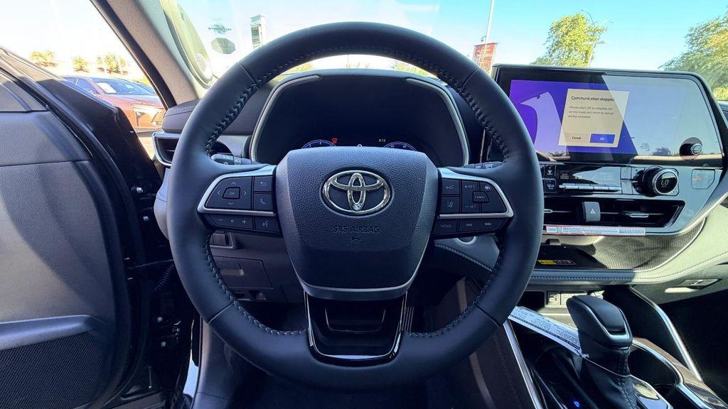 new 2026 Toyota Highlander car, priced at $53,883