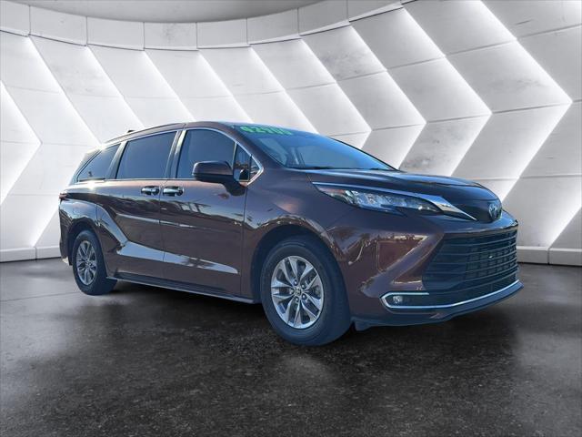 used 2022 Toyota Sienna car