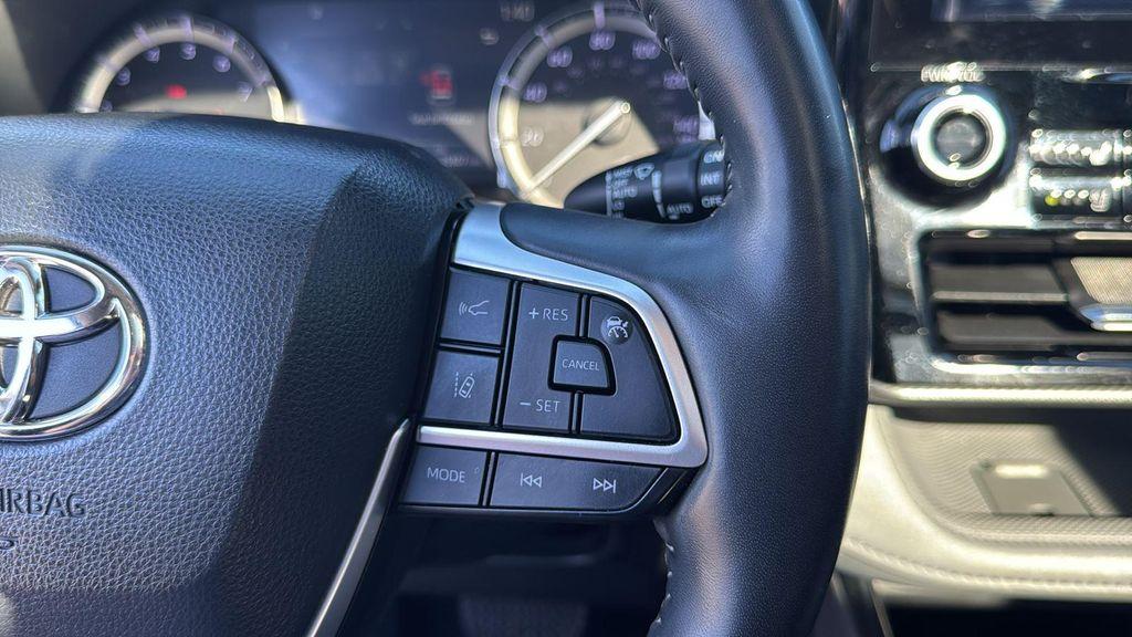 used 2022 Toyota Highlander car, priced at $42,963