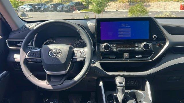 used 2023 Toyota Highlander car, priced at $41,872