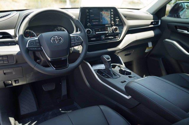 new 2024 Toyota Highlander car, priced at $45,333