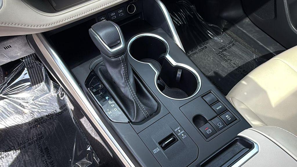 used 2024 Toyota Highlander car, priced at $44,321