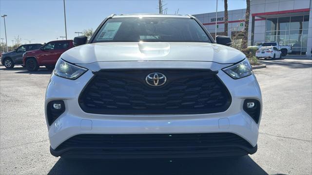 used 2023 Toyota Highlander car, priced at $39,995