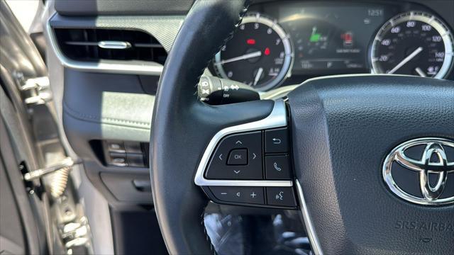 used 2022 Toyota Highlander car, priced at $46,898