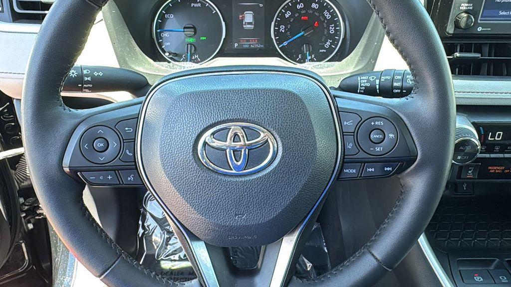 used 2022 Toyota RAV4 Hybrid car, priced at $32,996