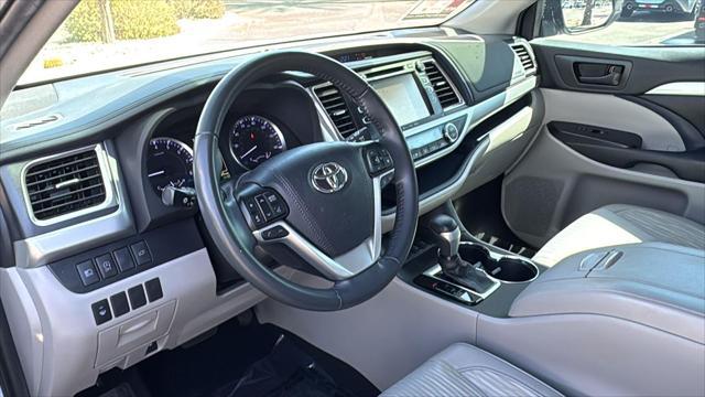 used 2019 Toyota Highlander car, priced at $28,855