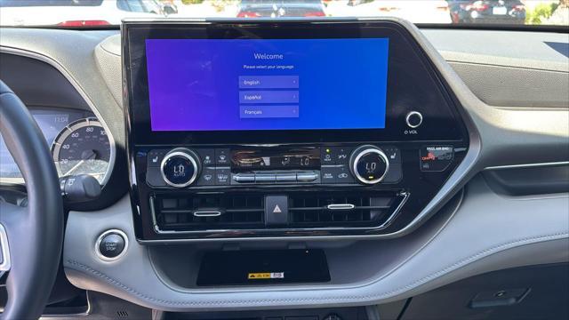 used 2024 Toyota Highlander car, priced at $47,895