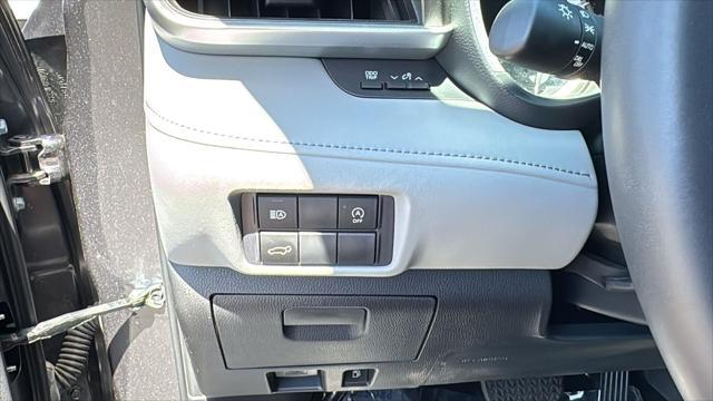 used 2024 Toyota Highlander car, priced at $47,895