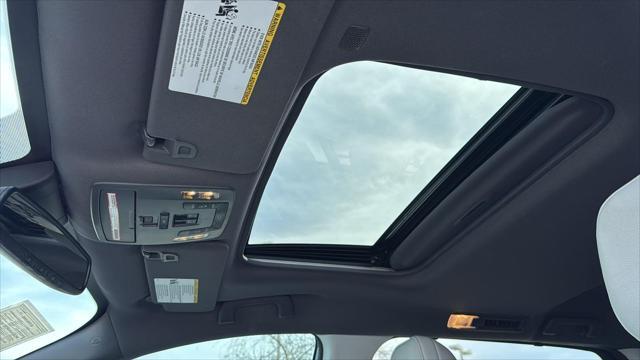 used 2022 Toyota Sienna car, priced at $43,674