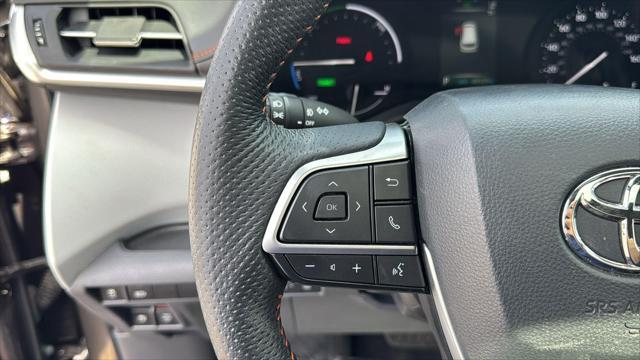 used 2022 Toyota Sienna car, priced at $43,674