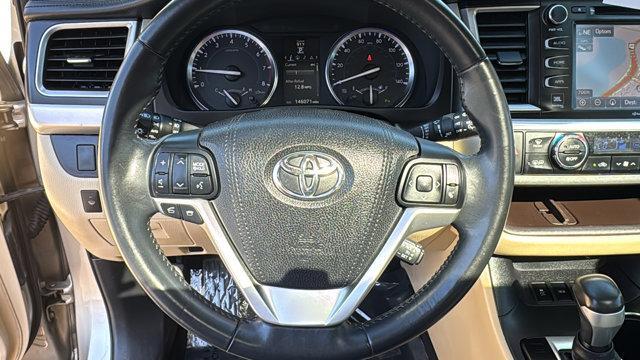 used 2015 Toyota Highlander car, priced at $19,169