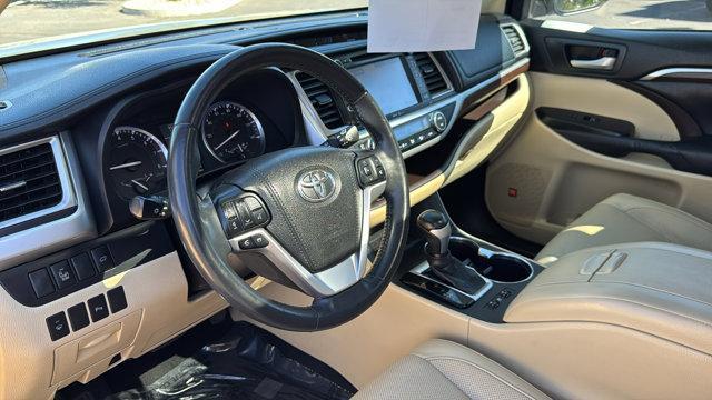 used 2015 Toyota Highlander car, priced at $19,169