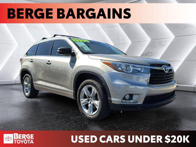 used 2015 Toyota Highlander car, priced at $19,169