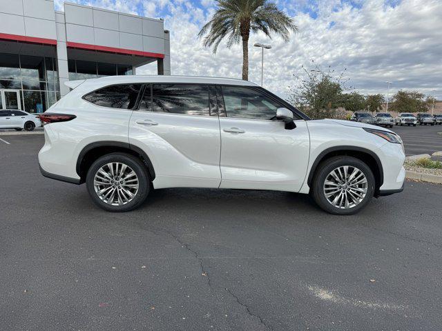 new 2024 Toyota Highlander car, priced at $53,508