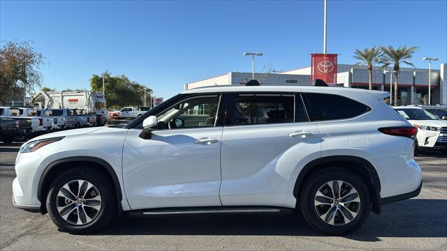 used 2022 Toyota Highlander car