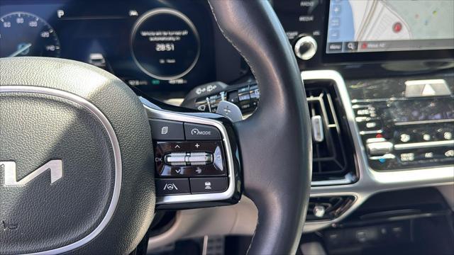 used 2023 Kia Sorento Hybrid car, priced at $32,995