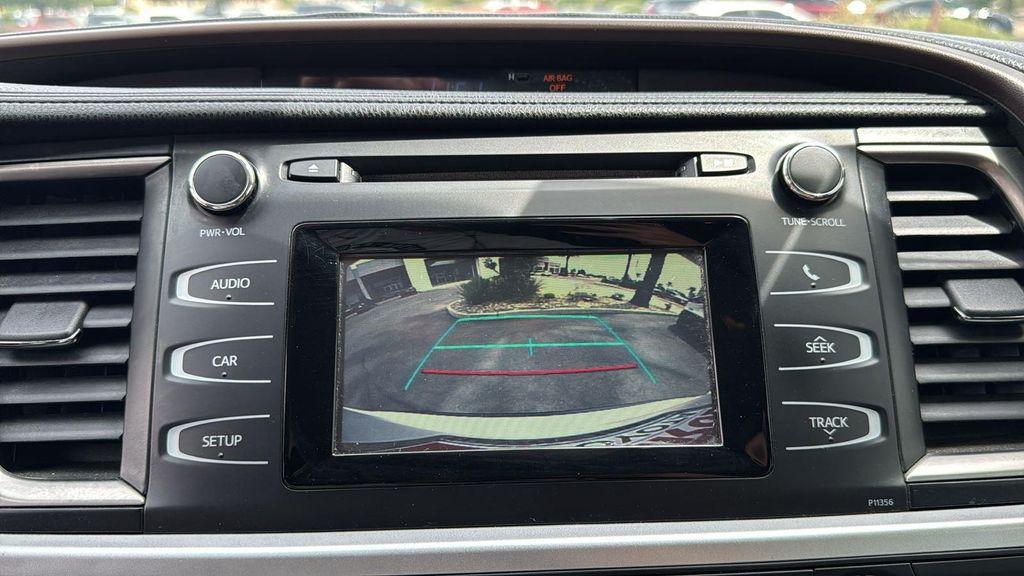 used 2018 Toyota Highlander car, priced at $17,211