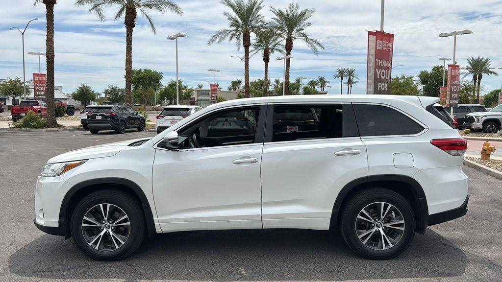 used 2018 Toyota Highlander car, priced at $17,211