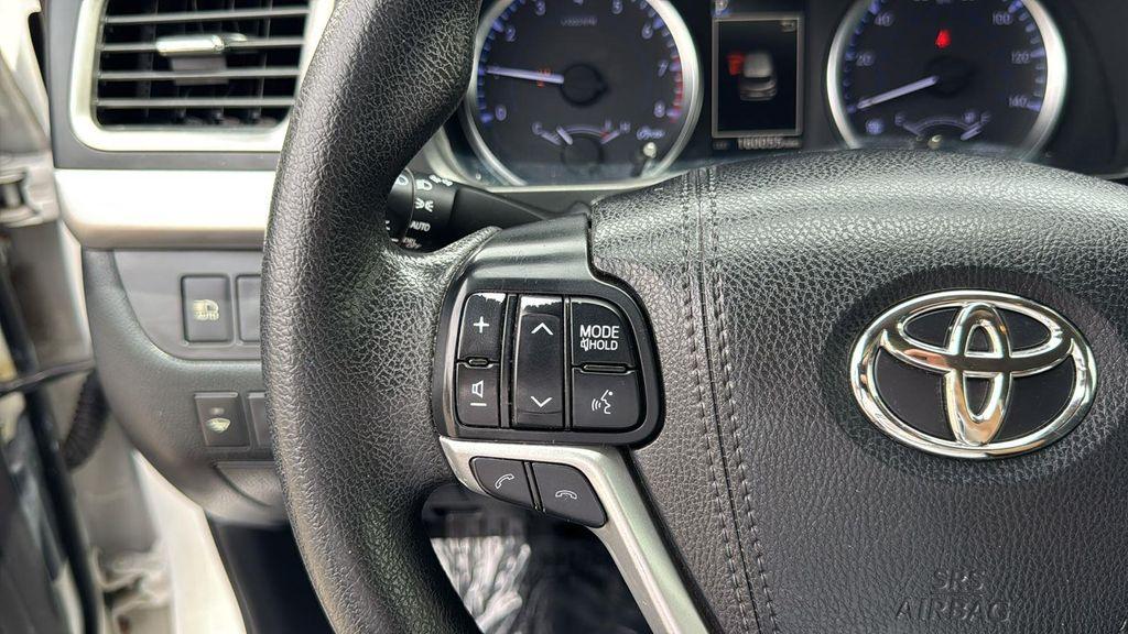 used 2018 Toyota Highlander car, priced at $17,211