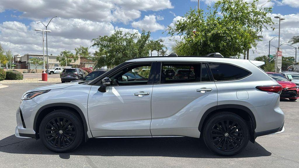used 2023 Toyota Highlander car, priced at $40,714