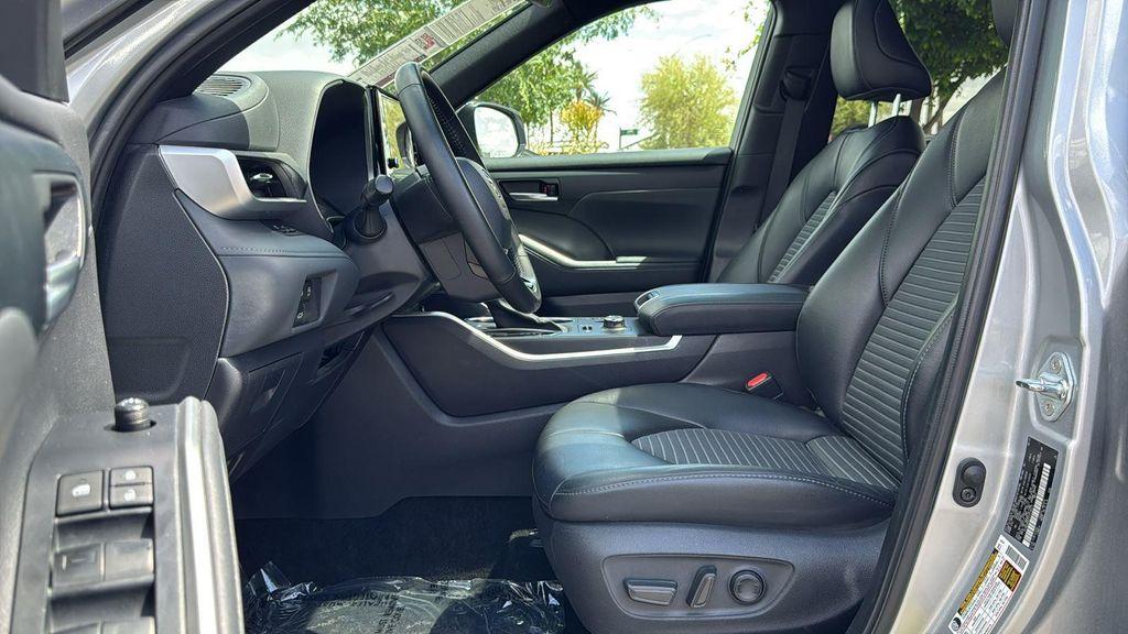 used 2023 Toyota Highlander car, priced at $40,714
