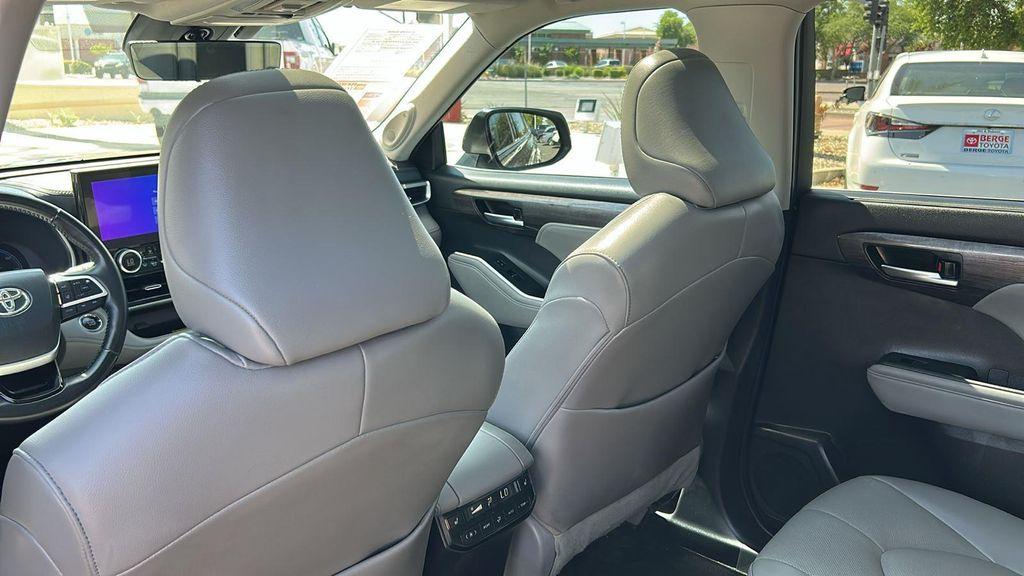 used 2023 Toyota Highlander car, priced at $44,258