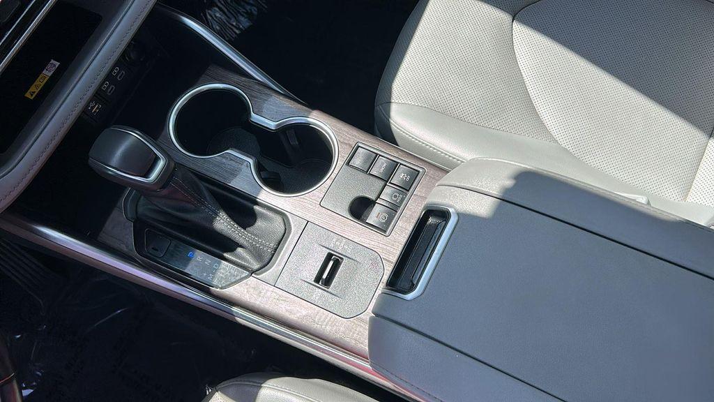 used 2023 Toyota Highlander car, priced at $44,258