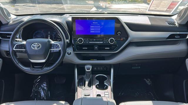 used 2023 Toyota Highlander car, priced at $48,771