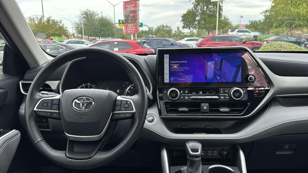 used 2024 Toyota Highlander car, priced at $46,721
