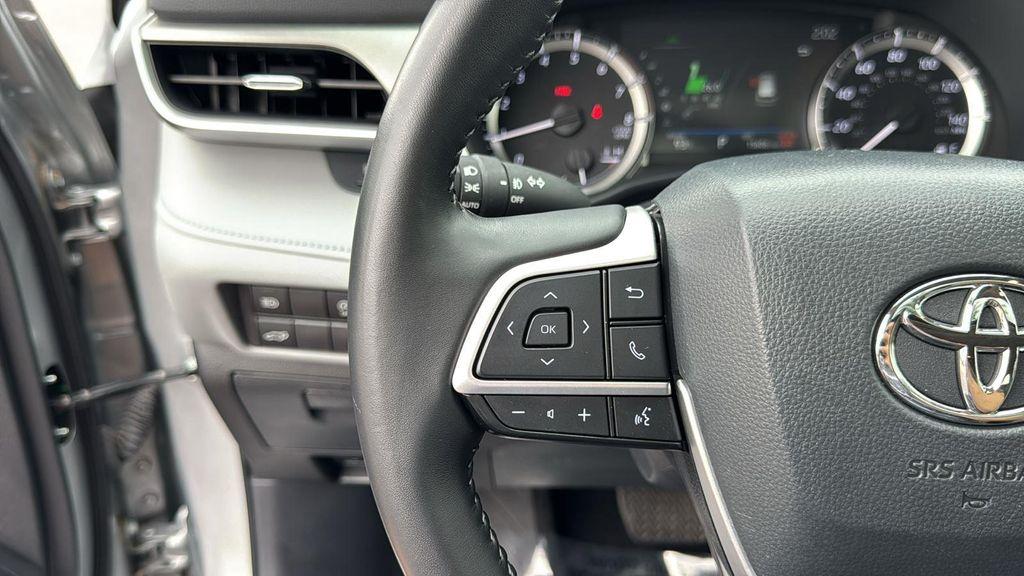 used 2024 Toyota Highlander car, priced at $46,721