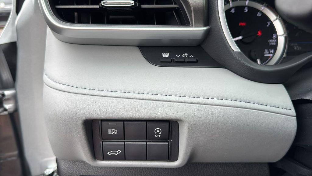 used 2024 Toyota Highlander car, priced at $46,721