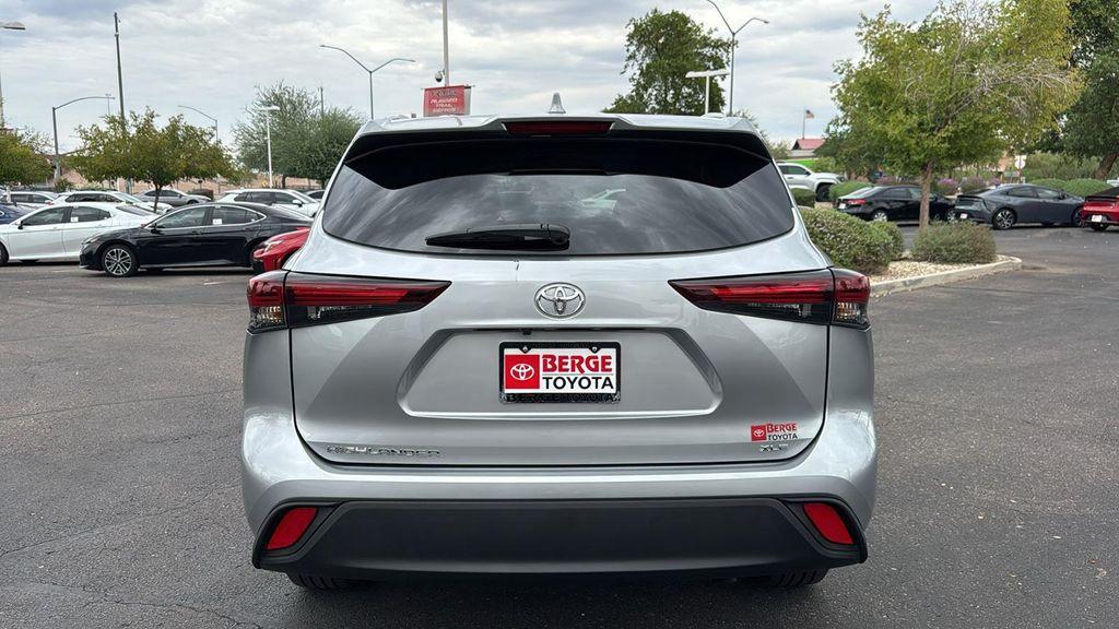 used 2024 Toyota Highlander car, priced at $46,721