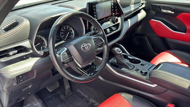 used 2021 Toyota Highlander car