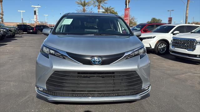 used 2024 Toyota Sienna car