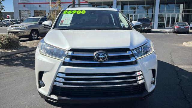 used 2017 Toyota Highlander car