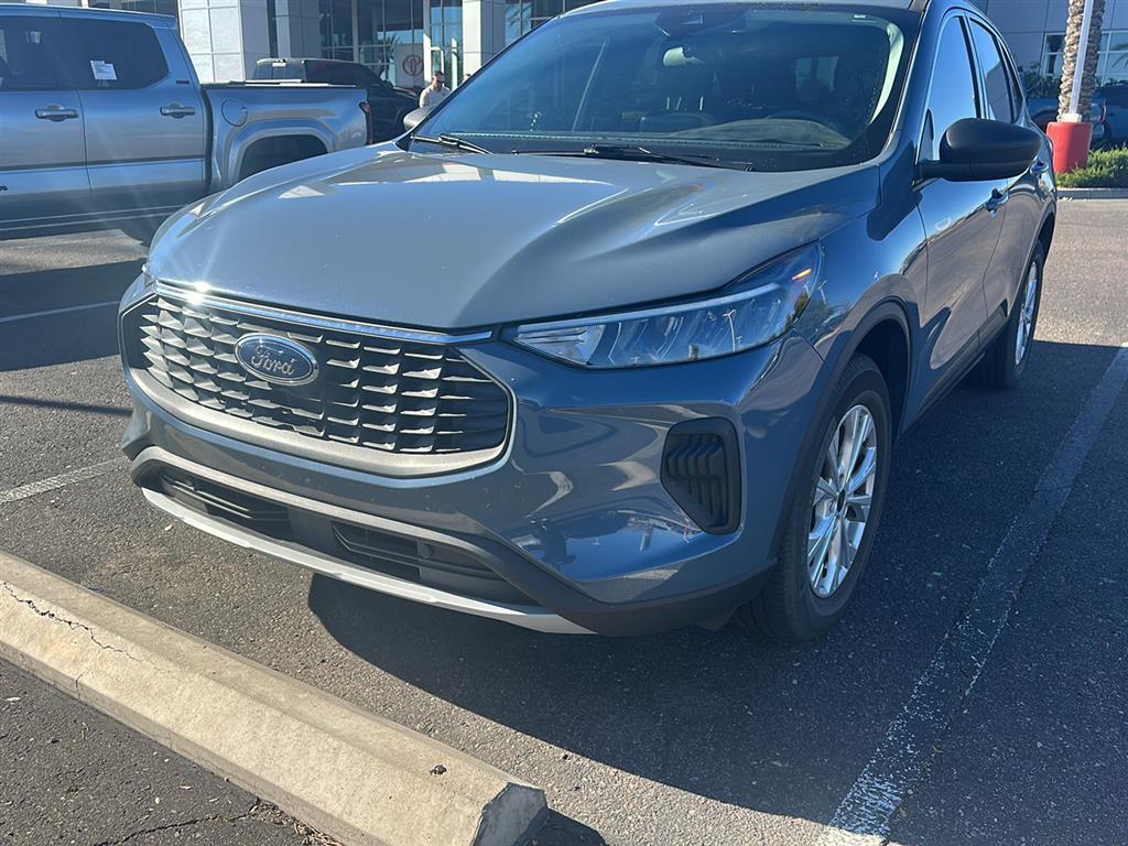 used 2023 Ford Escape car, priced at $21,996