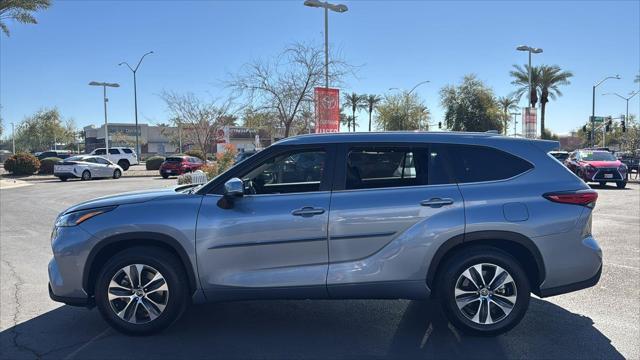 used 2023 Toyota Highlander car, priced at $38,999