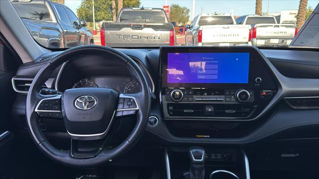 used 2023 Toyota Highlander car