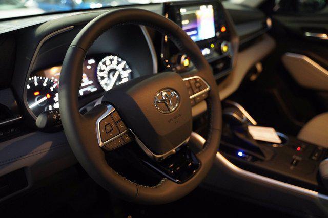 new 2024 Toyota Highlander car, priced at $47,002