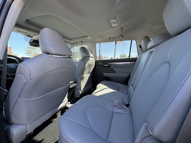 new 2024 Toyota Highlander car, priced at $49,683