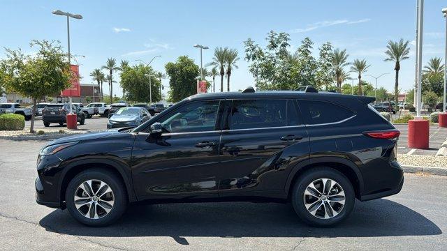 used 2021 Toyota Highlander car, priced at $40,487