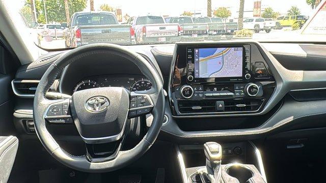 used 2021 Toyota Highlander car, priced at $40,487