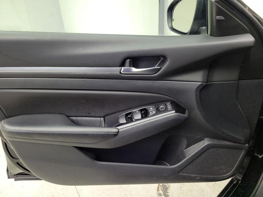 used 2023 Nissan Altima car, priced at $21,998