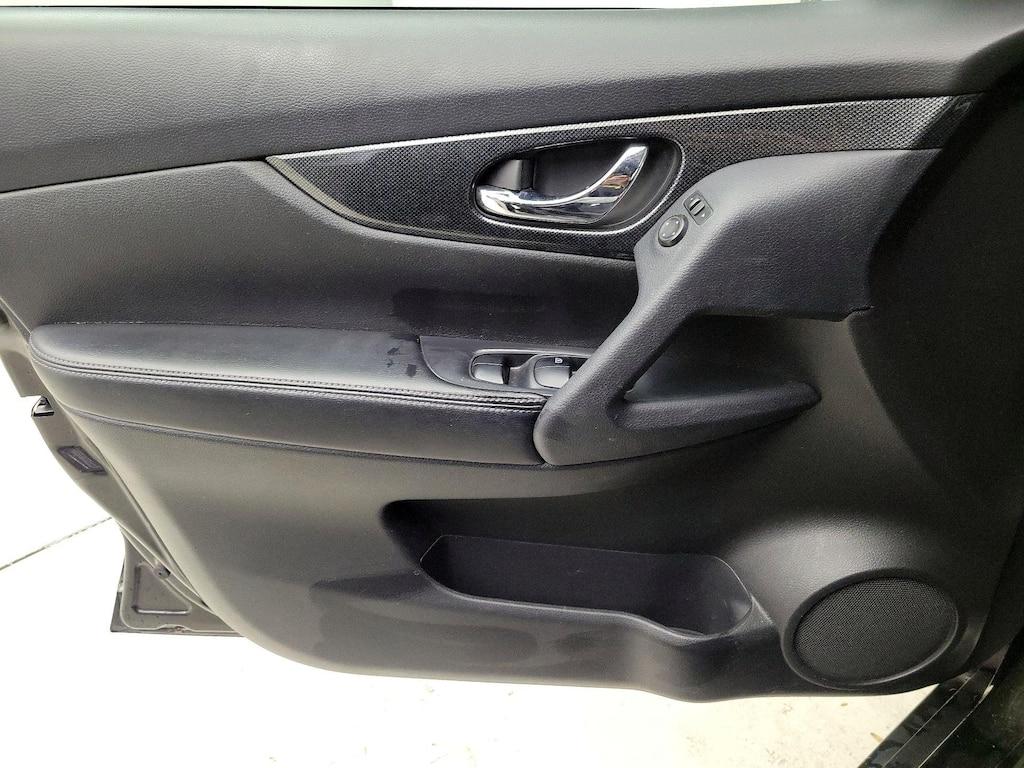 used 2014 Nissan Rogue car, priced at $14,599