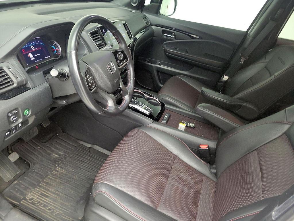 used 2022 Honda Pilot car, priced at $37,998