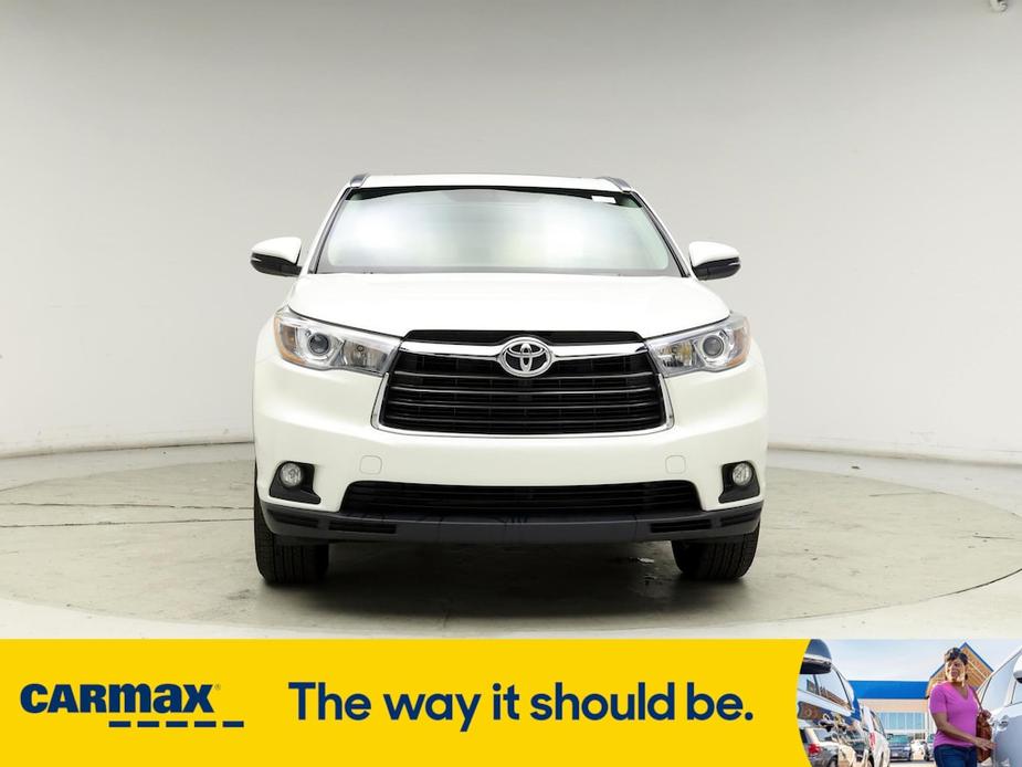 used 2015 Toyota Highlander car, priced at $21,998