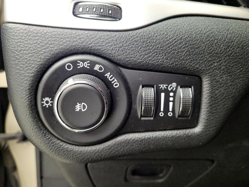 used 2015 Jeep Cherokee car, priced at $14,599