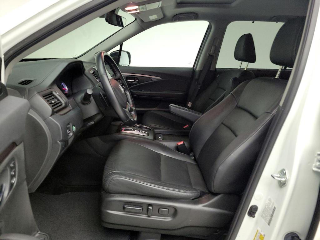 used 2021 Honda Pilot car, priced at $30,998