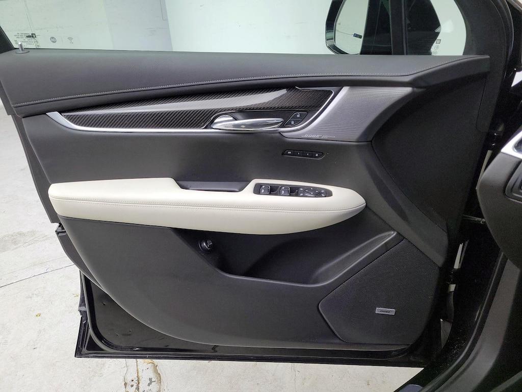 used 2020 Cadillac XT6 car, priced at $32,998