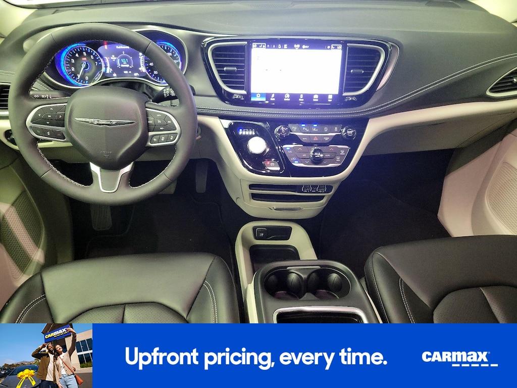 used 2023 Chrysler Pacifica car, priced at $40,998